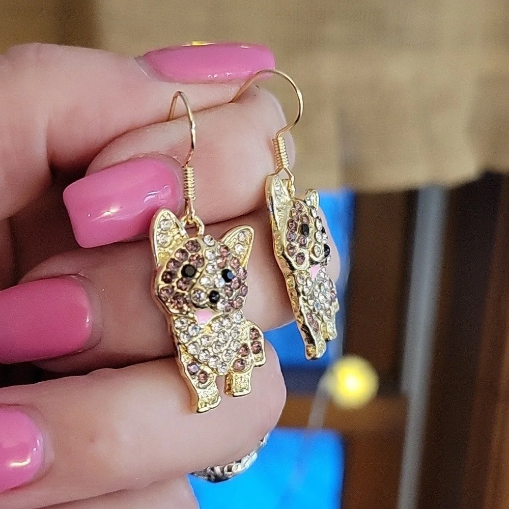 🔥LAST PAIR🔥 CORGI Shimmer Drop Earrings